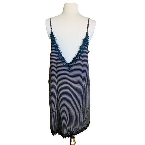 Lira Clothing Malina Slip‎ Dress With Lace Design Size Medium - Picture 2 of 10